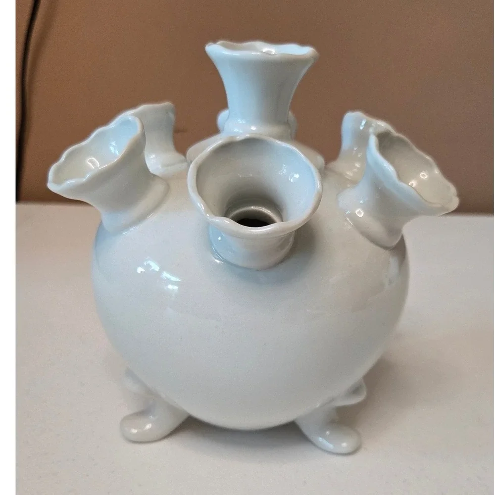 Andrea by Sadek Williamsburg Meadow Flower White Ceramic 7 Spout Vase Frog
